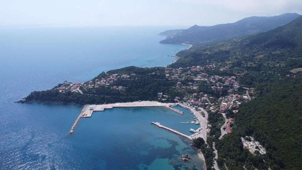 Poros Port car hire pickup location